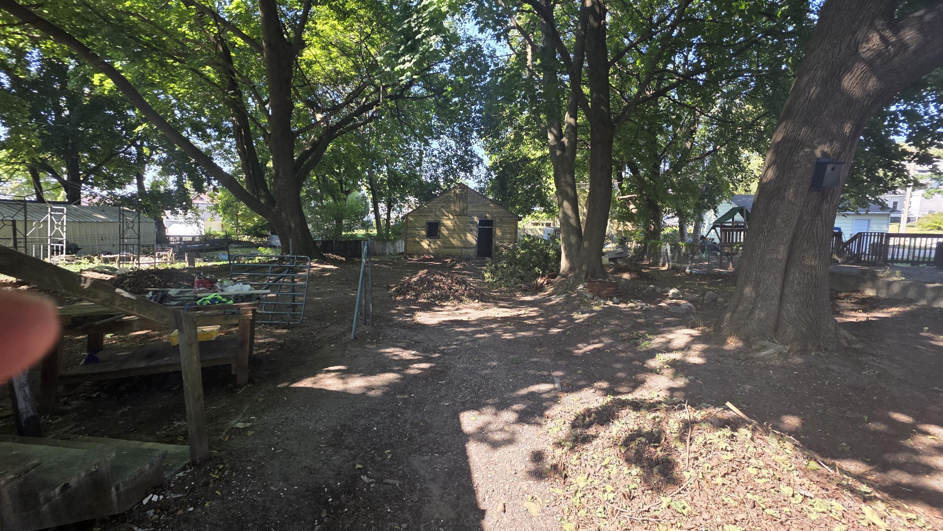 207 North Rath Avenue Ludington, MI 49431 - Photo 8 of 17 20250915_120924