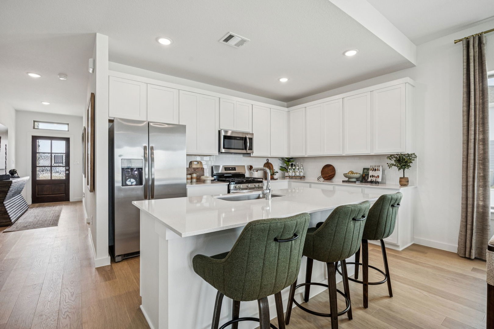 31106 Rena Coast Drive Huffman, TX 77336 - Photo 6 of 28 Kitchen in the Trinity home plan by Trophy Signature Homes – REPRESENTATIVE PHOTO