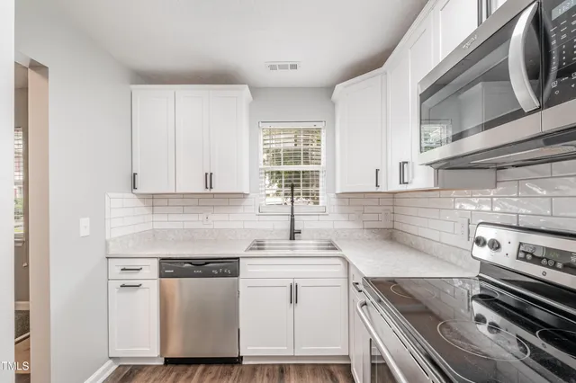 $257,999 | 932 South 5th Street, Mebane, NC 27302