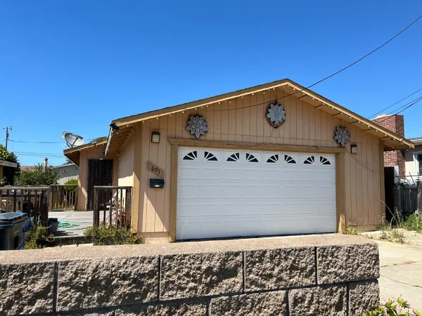 $775,000 | Harcourt Avenue, Seaside, CA 93955