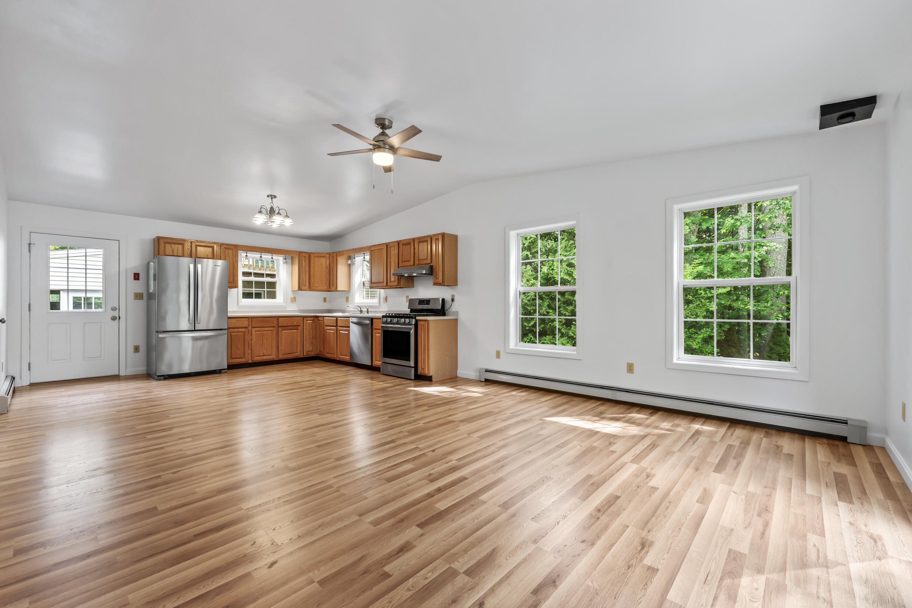 39 Riverside Drive Camden, ME 04843 - Photo 28 of 62 39 Riverside Dr_128