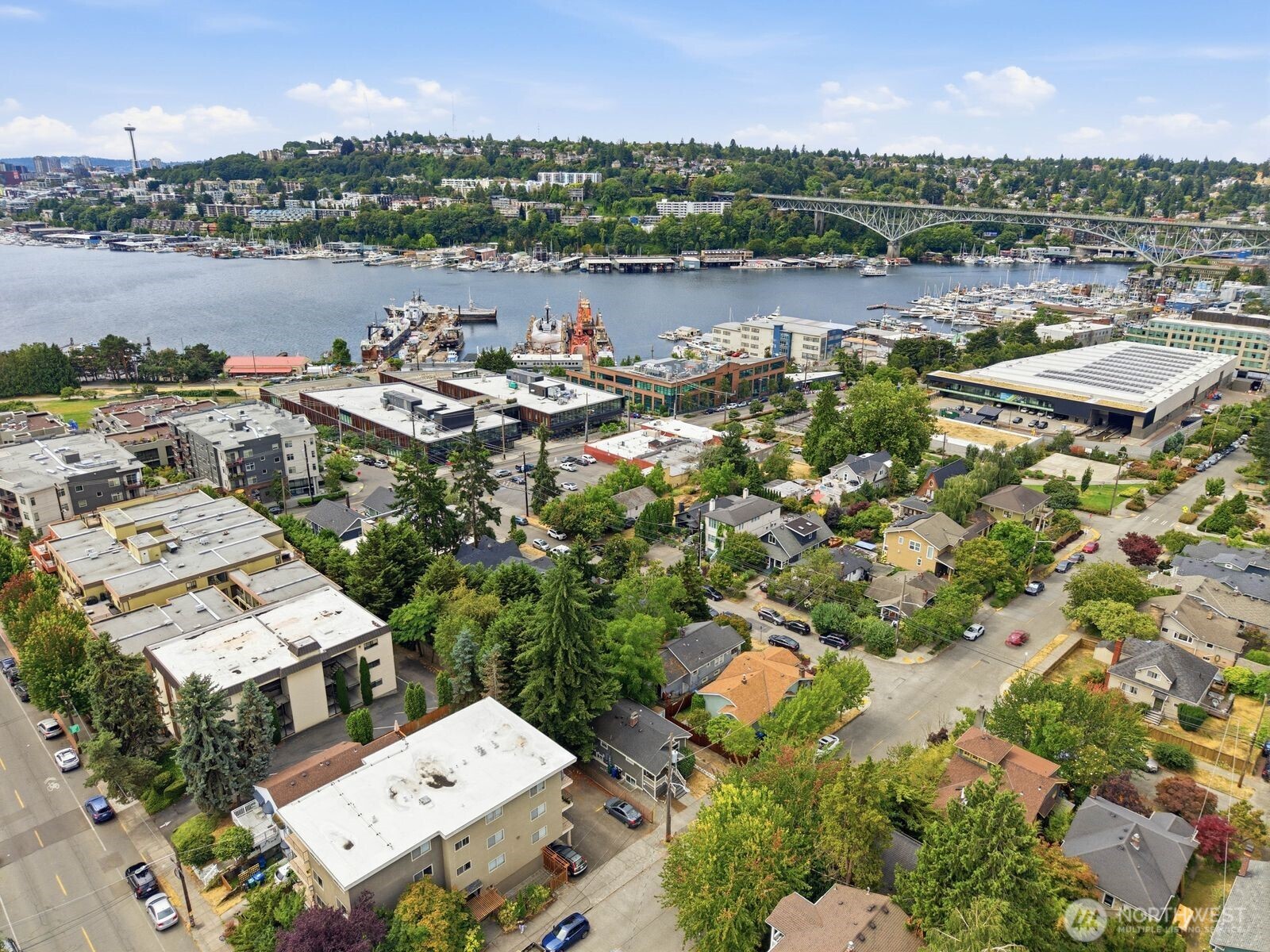 1709 North 35th Street Seattle, WA 98103 - Photo 35 of 39 Gallery Image 35