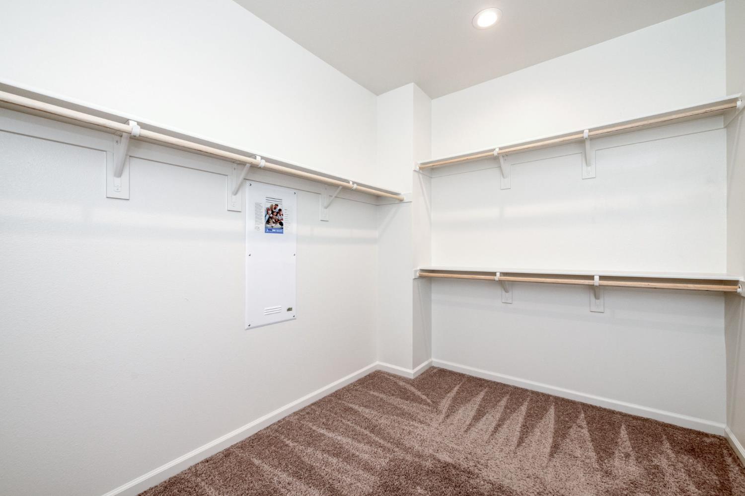 4236 Hillside Road Madera, CA 93636 - Photo 35 of 43 Walk in closet