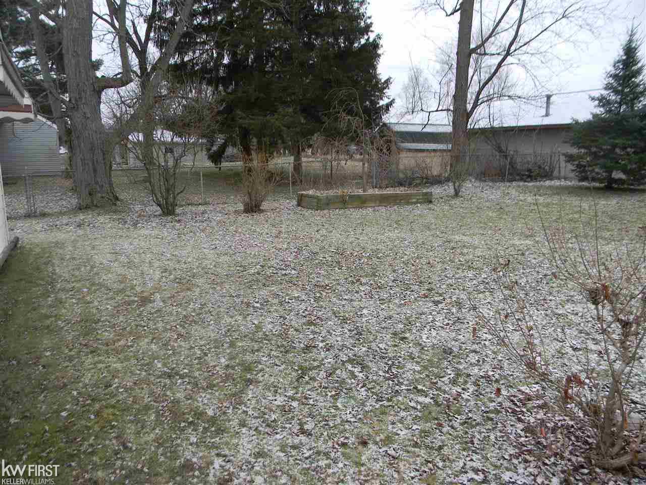 1521 North Seymour Road Flushing, MI 48433 - Photo 12 of 35 21545422-11.JPG