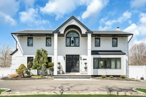 $1,999,000 | 25 Quintree Lane, Melville, NY 11747