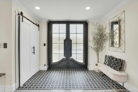 $1,999,000 | 25 Quintree Lane, Melville, NY 11747