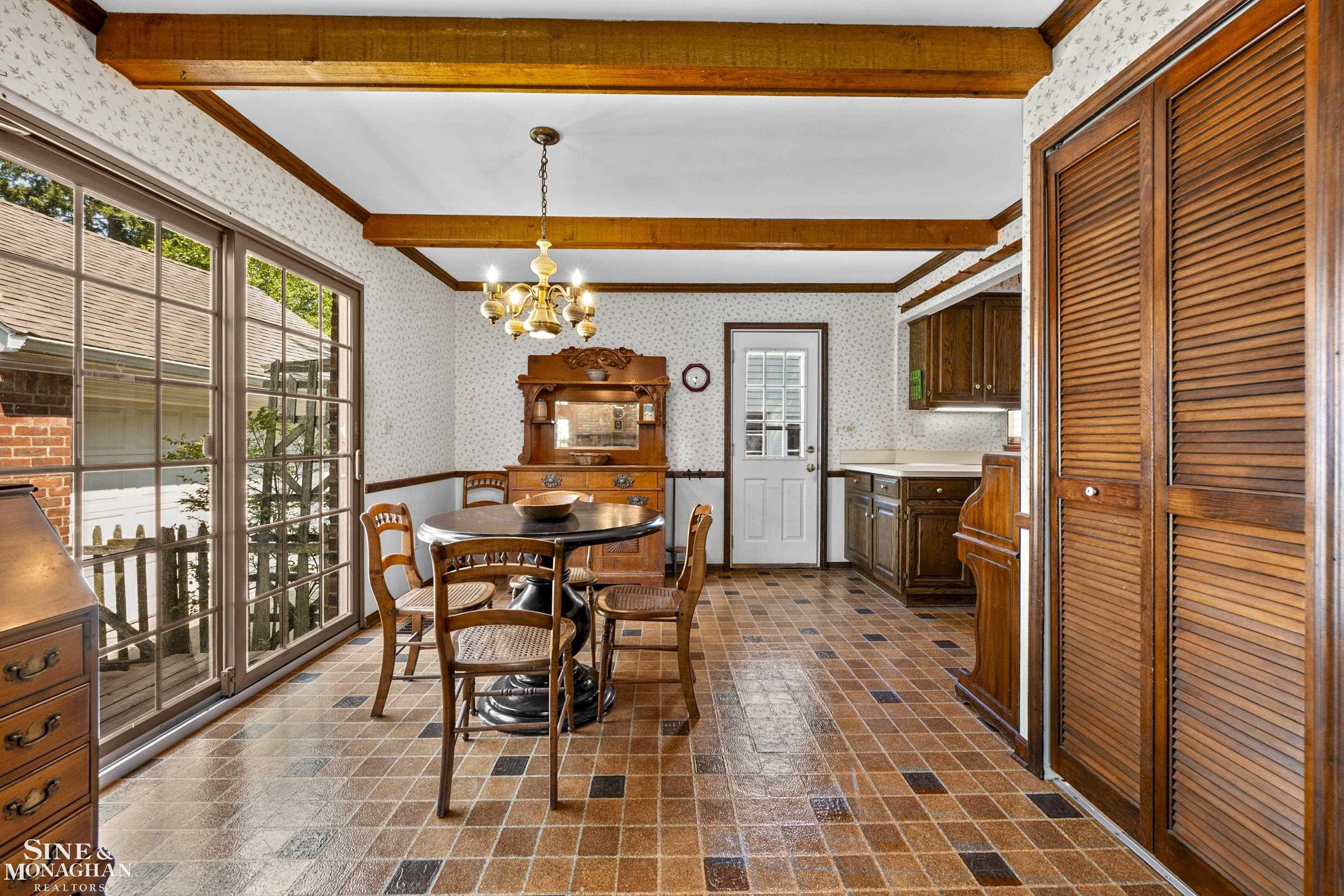1022 Hampton Road Grosse Pointe Woods, MI 48236 - Photo 26 of 48
