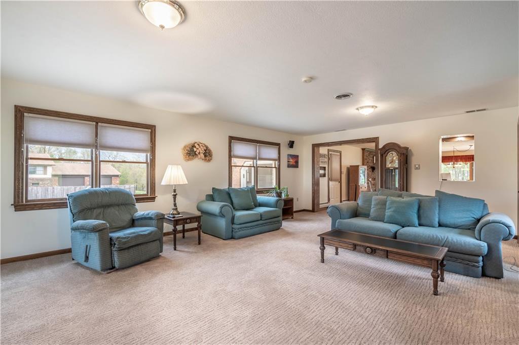 113 Grange Road Beaver Falls, PA 15010 - Photo 11 of 25