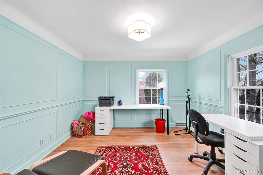 825 Washington Road Grosse Pointe, MI 48230 - Photo 17 of 37