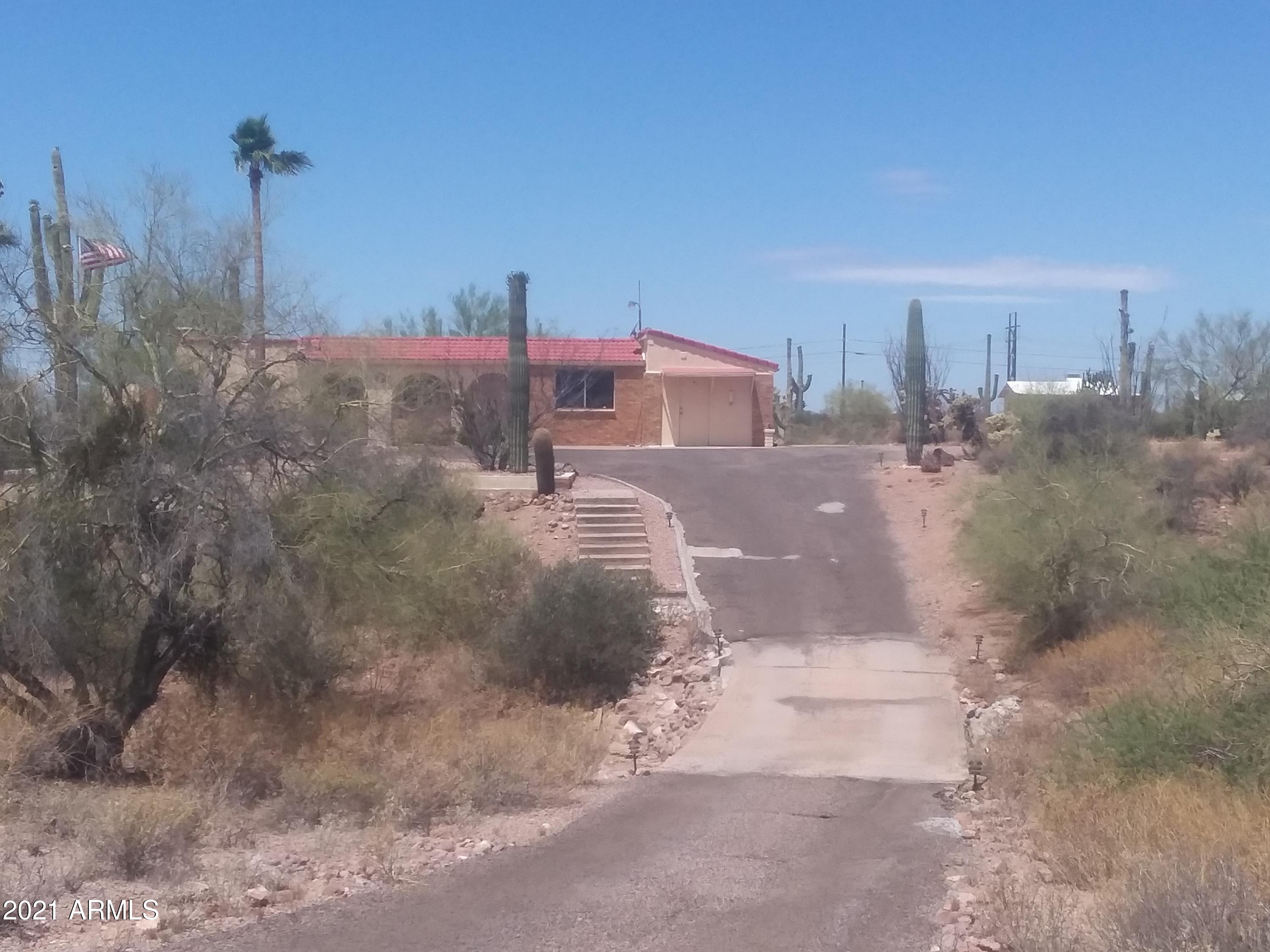 1244 North Boyd Road Apache Junction, AZ 85119 - Photo 5 of 36 Boyd driveway