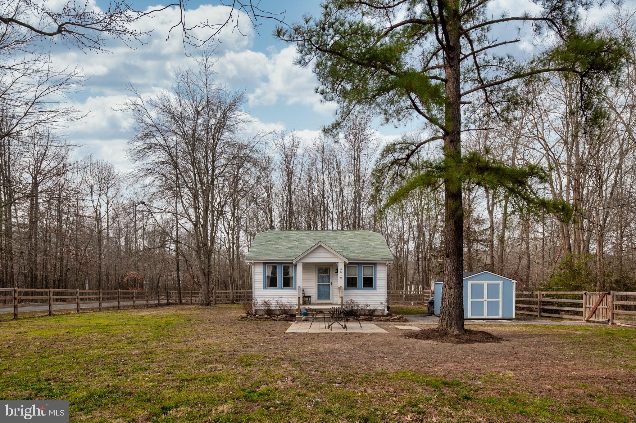 5610 Deale Churchton Road Churchton, MD 20733 - Photo 5 of 24 Charm galore!