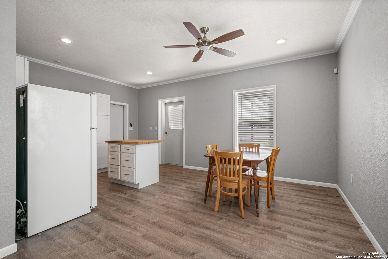 3584 Privilege Creek Road Pipe Creek, TX 78063 - Photo 58 of 66 a dining room with furniture and window