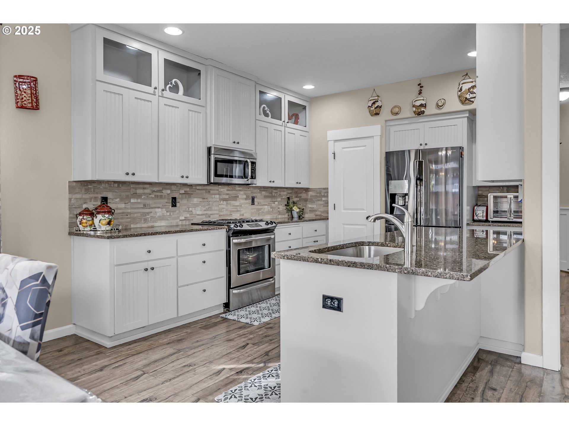 17478 Southwest Max Court Beaverton, OR 97078 - Photo 15 of 48