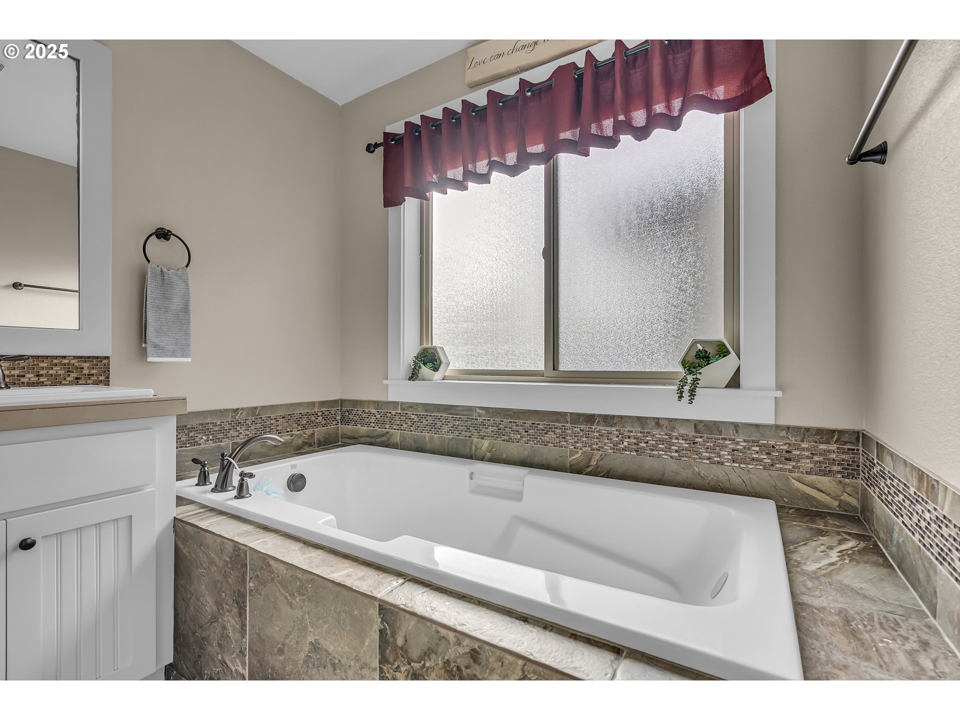 17478 Southwest Max Court Beaverton, OR 97078 - Photo 32 of 48