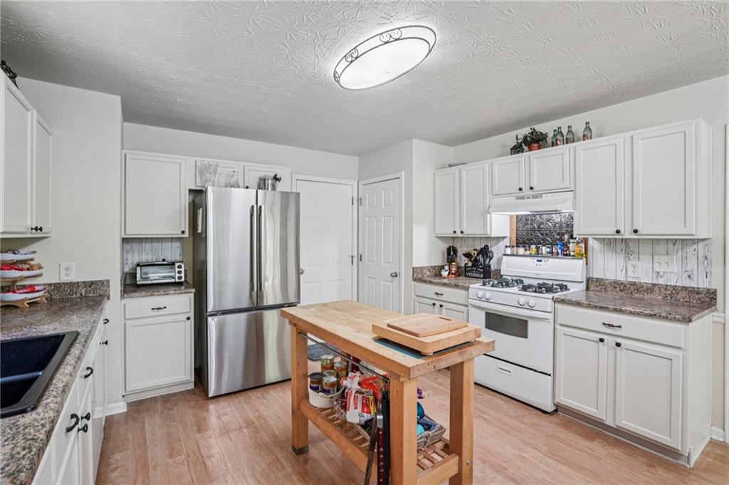 40 Ridge Water Lane Dawsonville, GA 30534 - Photo 12 of 40