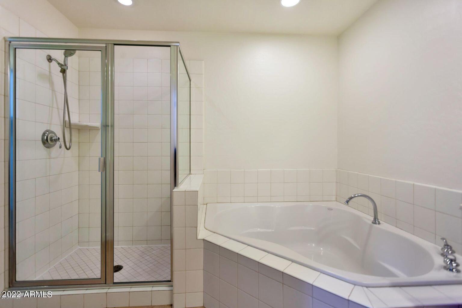 16 West Encanto Boulevard, Unit 14 Phoenix, AZ 85003 - Photo 11 of 23 11
