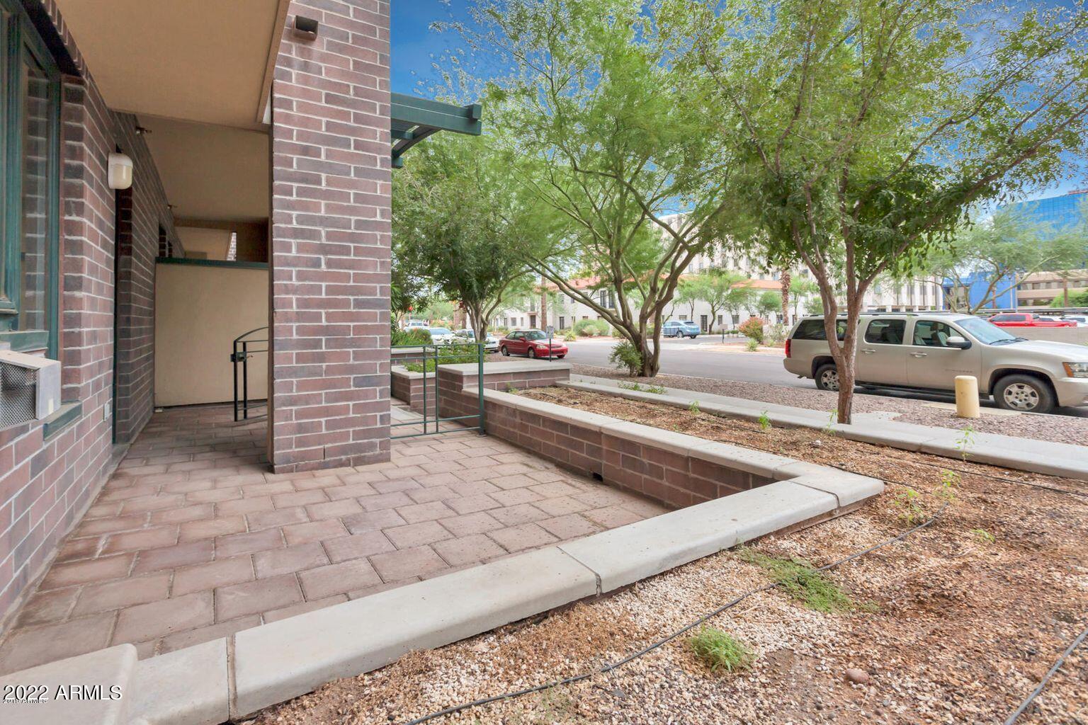 16 West Encanto Boulevard, Unit 14 Phoenix, AZ 85003 - Photo 21 of 23 21