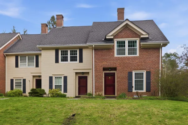 $510,000 | 85 Townhouse Way, Unit 18, Woodstock, VT 05091