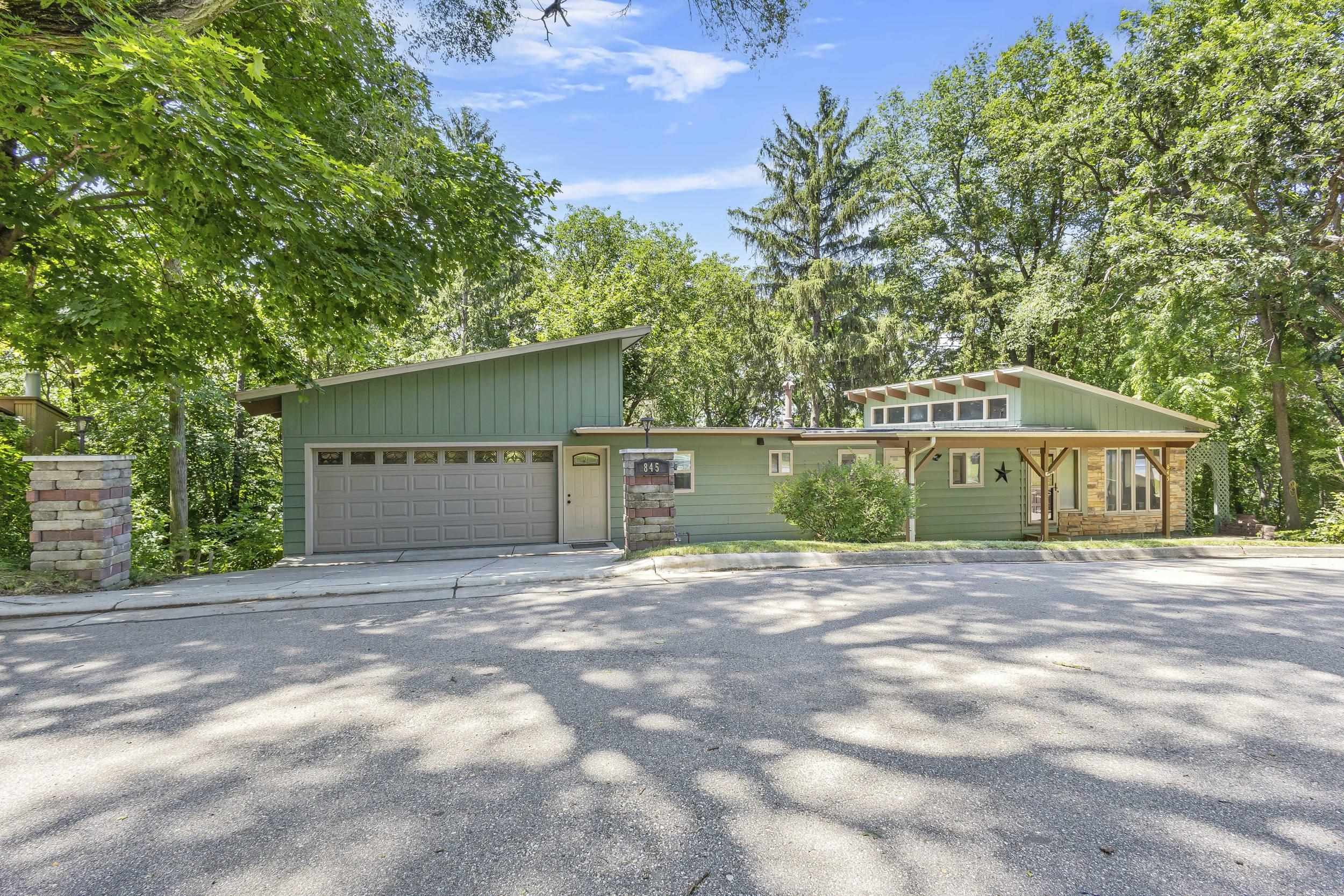 845 Messmer Street Fort Atkinson, WI 53538 - Photo 5 of 74