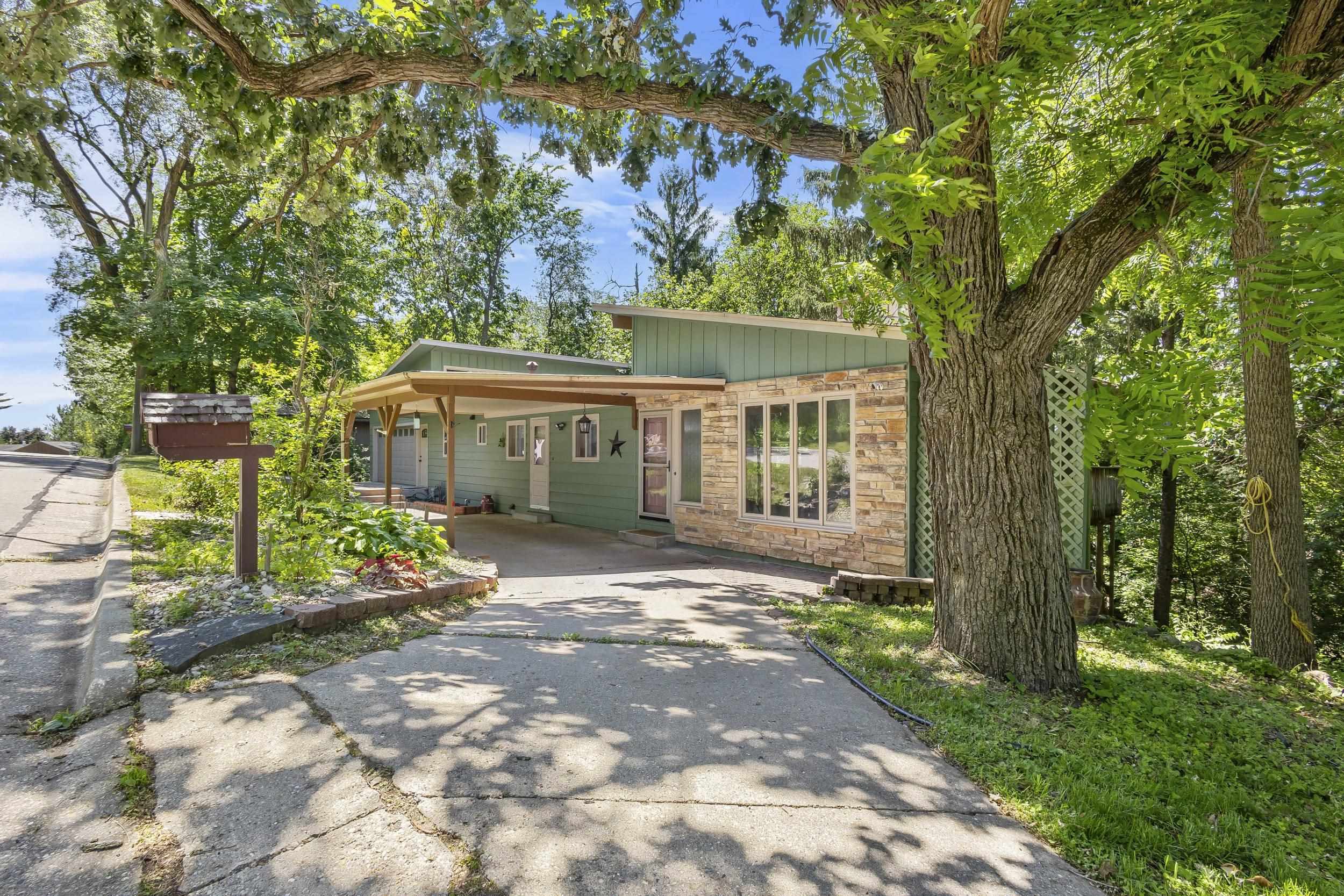 845 Messmer Street Fort Atkinson, WI 53538 - Photo 7 of 74