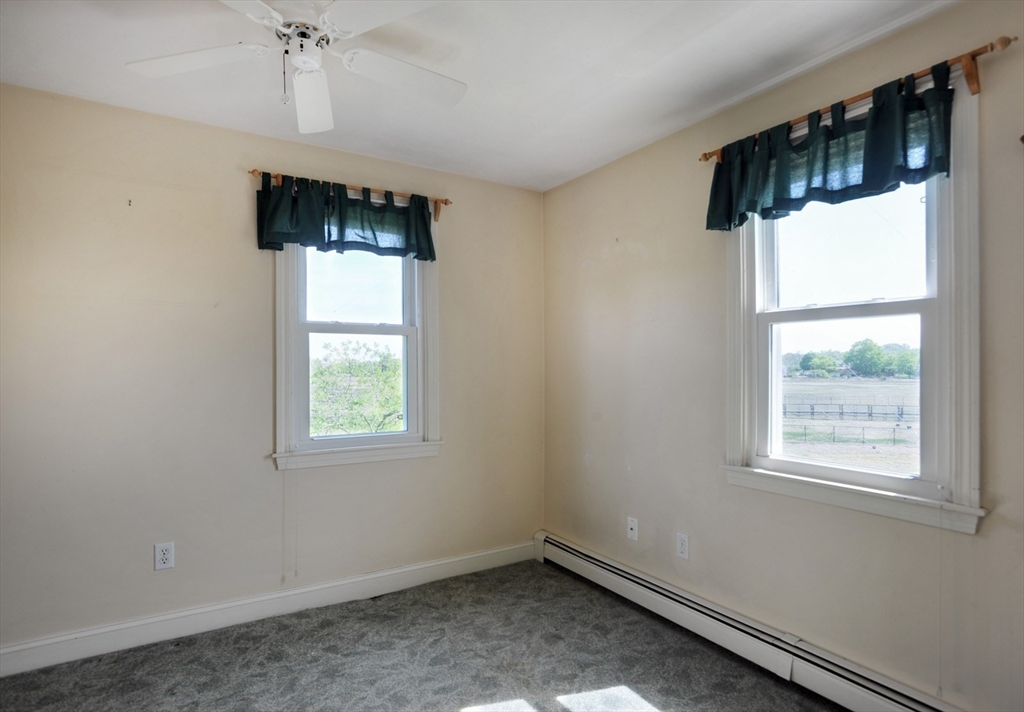 107 Newport Road Hull, MA 02045 - Photo 21 of 30 Gallery Image 21