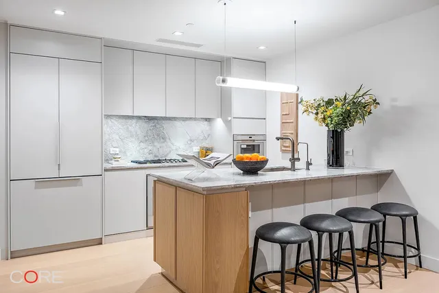 $2,825,000 | 250 East 25th Street, Unit 11B | Kips Bay