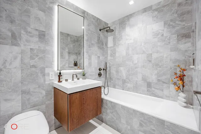 $2,825,000 | 250 East 25th Street, Unit 11B | Kips Bay