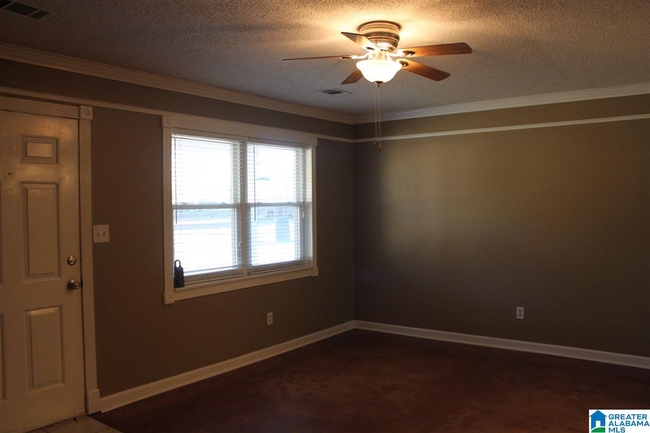 100 Winterhaven Circle Alabaster, AL 35007 - Photo 2 of 12