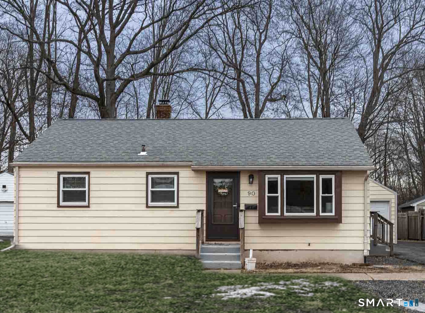 90 Goodwin Park Road Wethersfield, CT 06109 - Photo 2 of 22