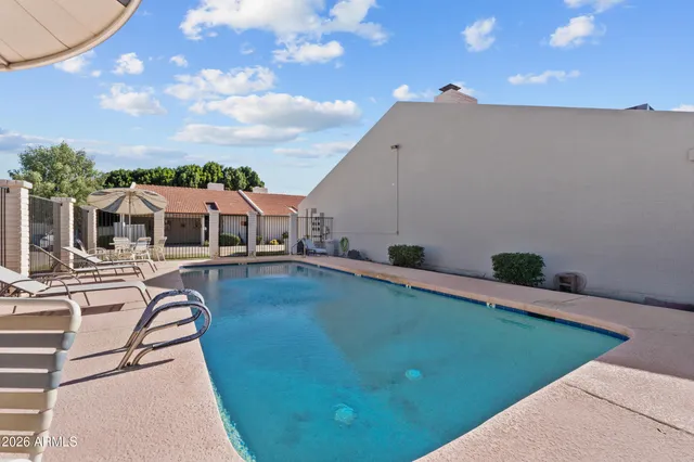 $375,000 | 1336 East Maryland Avenue, Unit 8, Phoenix, AZ 85014