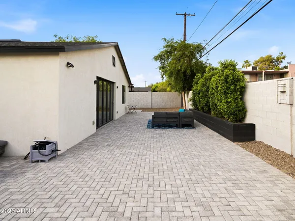 $1,295,000 | 5229 North 18th Place, Phoenix, AZ 85016
