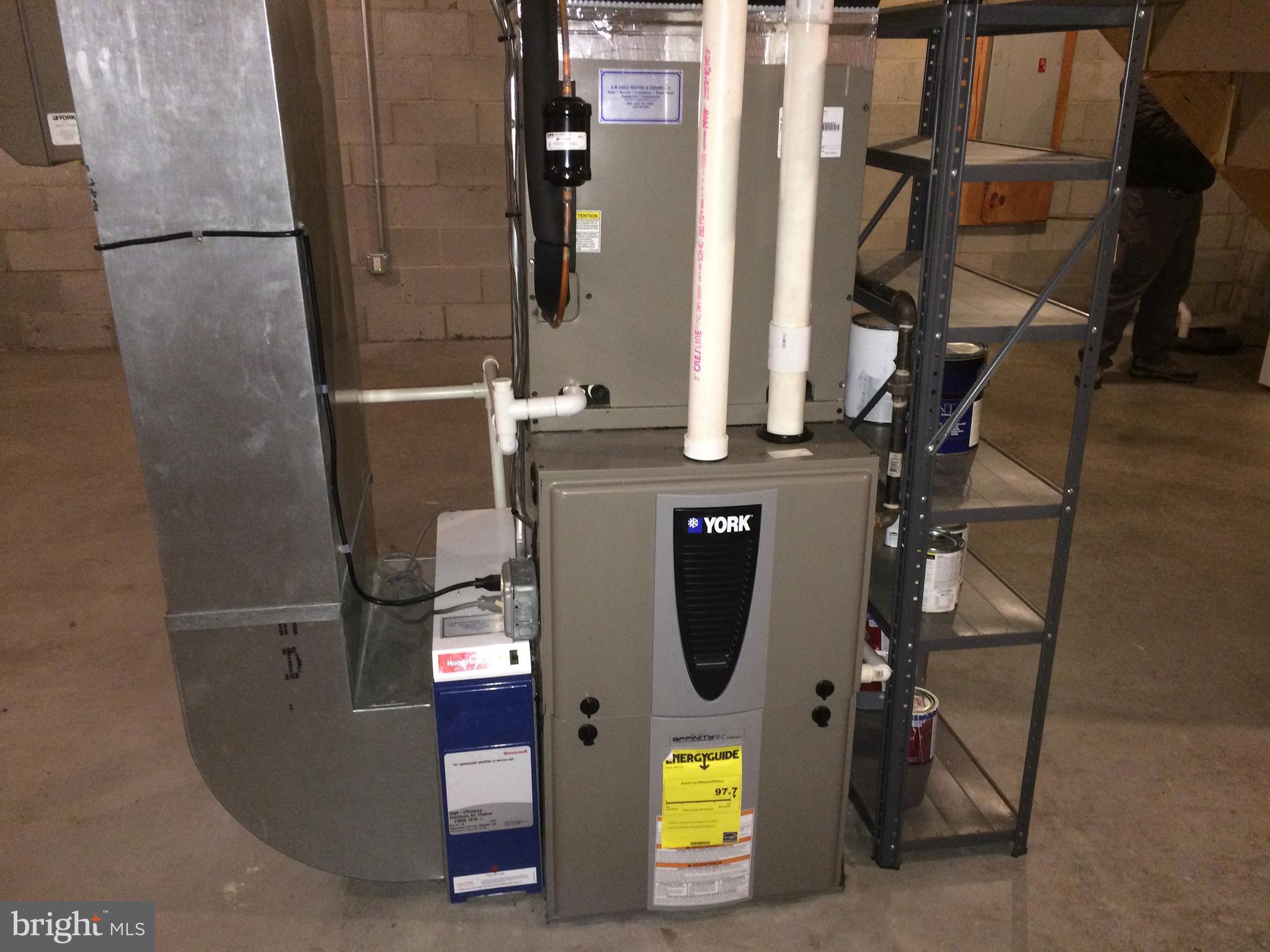 7805 Notley Road Pasadena, MD 21122 - Photo 21 of 30 Gas High Efficiency Heating