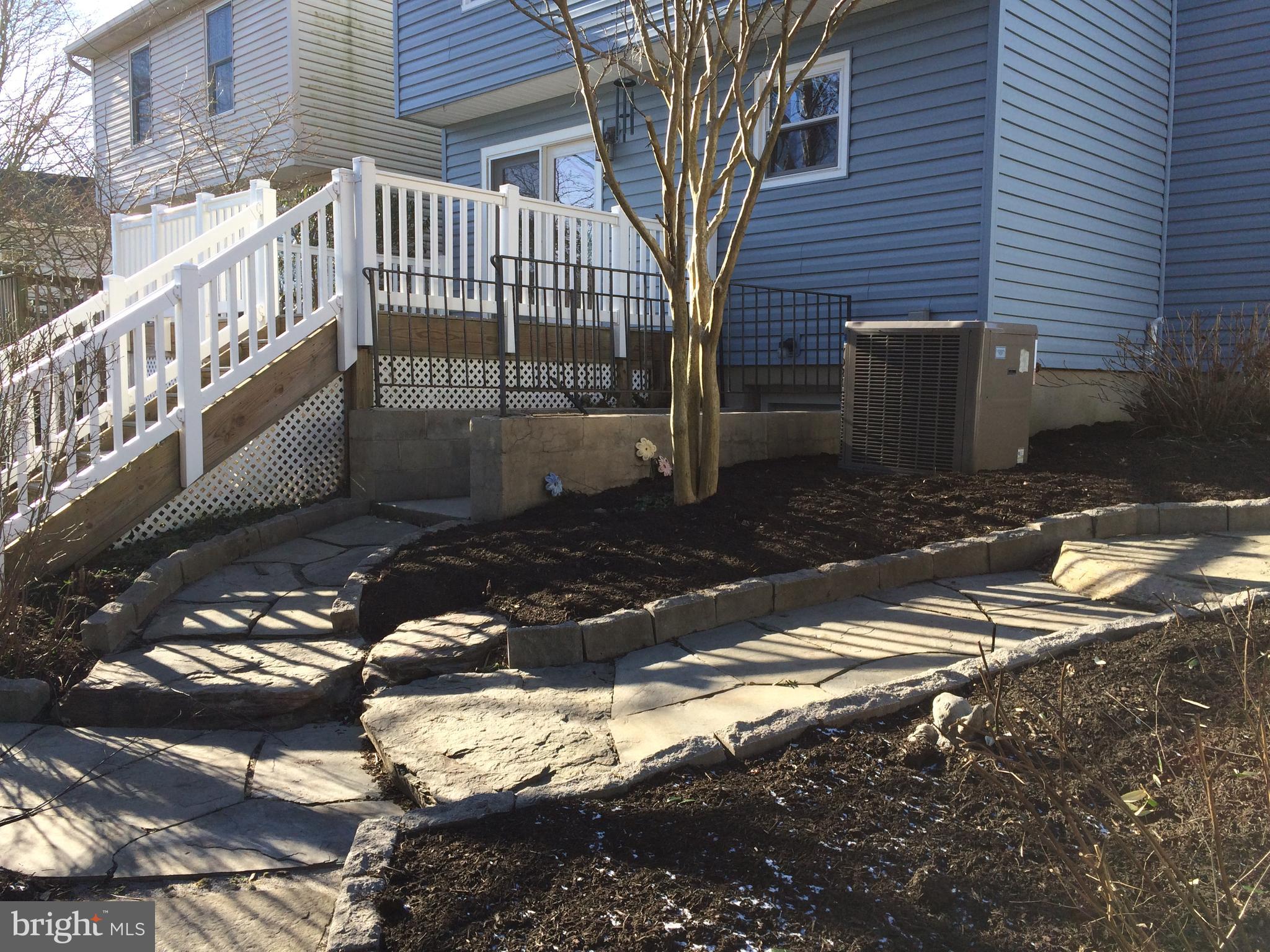 7805 Notley Road Pasadena, MD 21122 - Photo 26 of 30 Walk way to basement access
