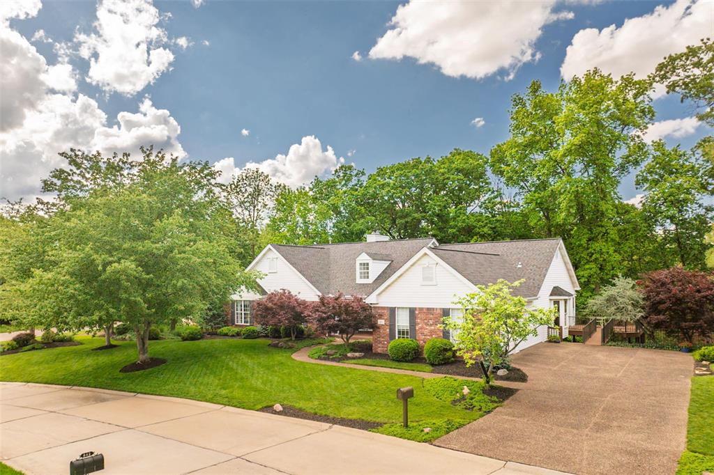 849 Timber Glen Lane Ballwin, MO 63021 - Photo 6 of 86