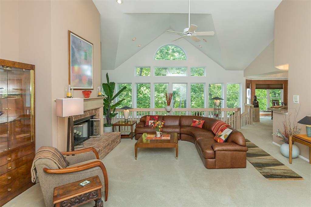 849 Timber Glen Lane Ballwin, MO 63021 - Photo 9 of 86