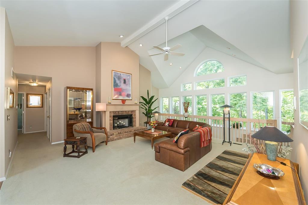 849 Timber Glen Lane Ballwin, MO 63021 - Photo 10 of 86