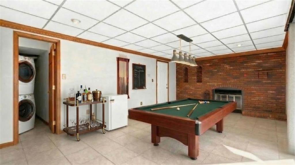 16 Ridgewood Drive McDonald, PA 15057 - Photo 41 of 47 a living room with furniture and a table