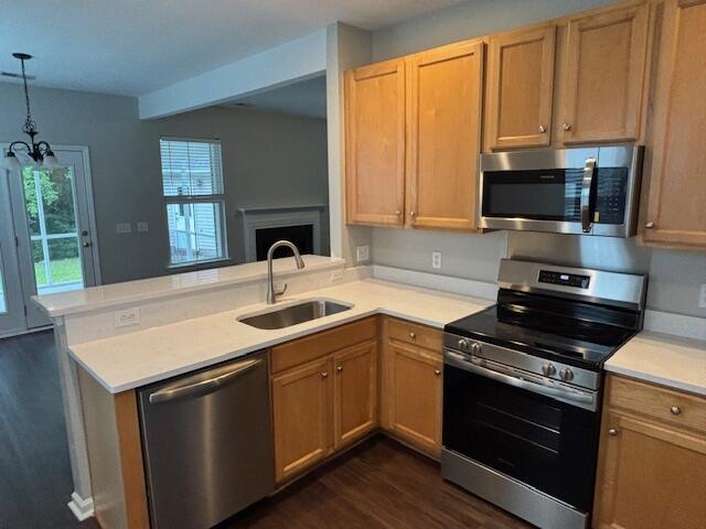 1868 Hubbell Drive Mount Pleasant, SC 29466 - Photo 5 of 20 IMG_9083 (1)