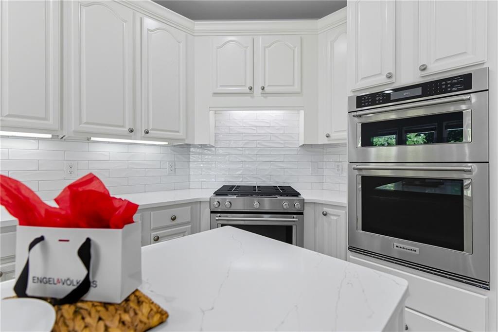 5755 Hopewell Road Cumming, GA 30028 - Photo 16 of 92