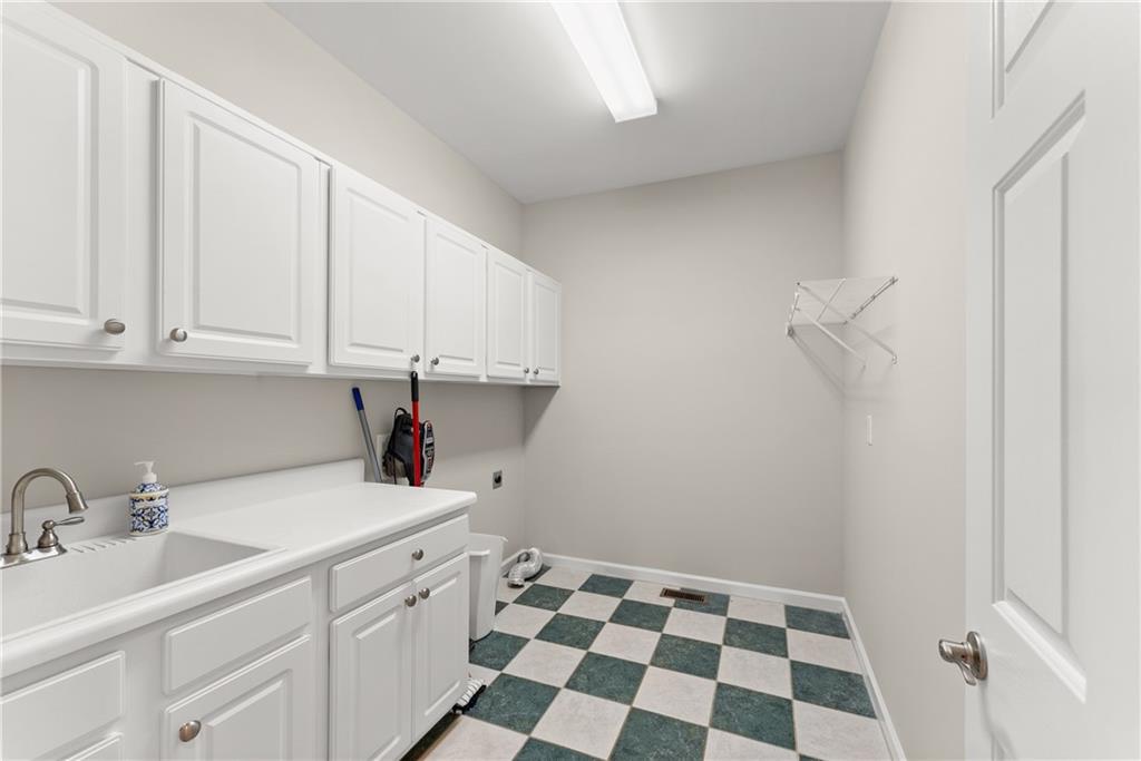 5755 Hopewell Road Cumming, GA 30028 - Photo 39 of 92