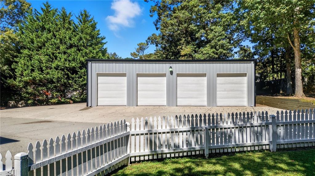 5755 Hopewell Road Cumming, GA 30028 - Photo 8 of 92