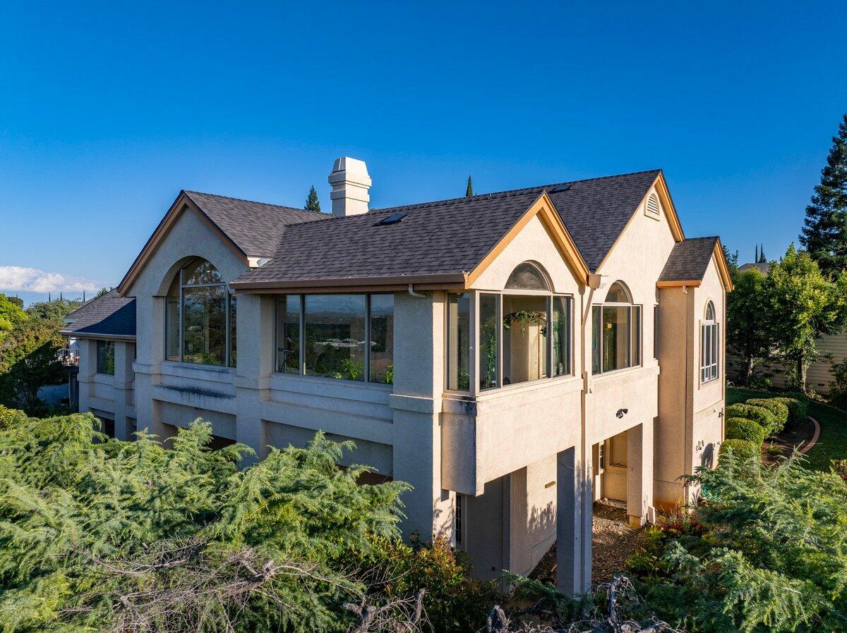 3197 Pinot Path Redding, CA 96001 - Photo 10 of 64 3197 Pinot Path - E-16 - North-West View