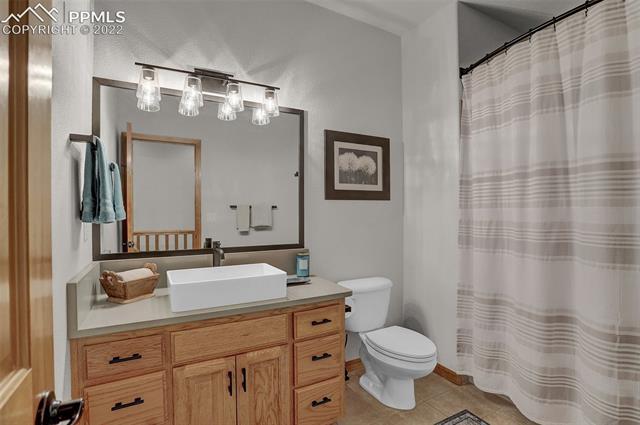 630 Homestead Road Divide, CO 80814 - Photo 36 of 50 Upper Level Bath!