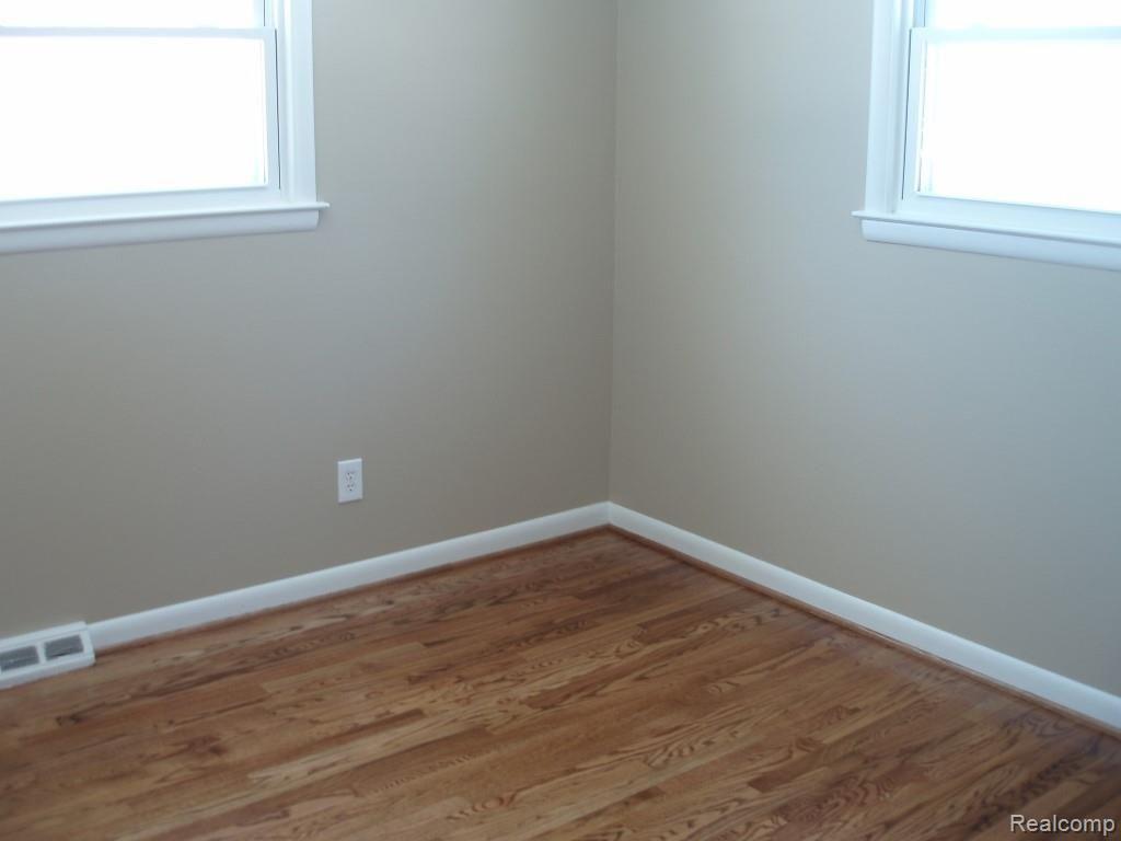 2307 Jones Road Waterford, MI 48327 - Photo 11 of 14 andrew 3-7-14 151.jpg