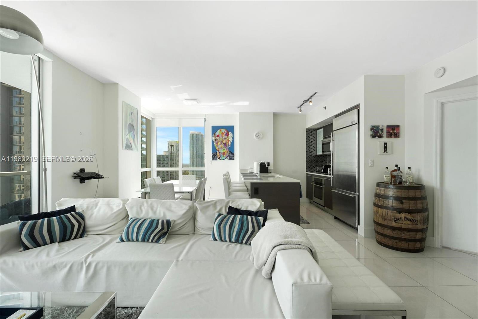 55 Southeast 6th Street, Unit 3102 Miami, FL 33131 - Photo 3 of 22