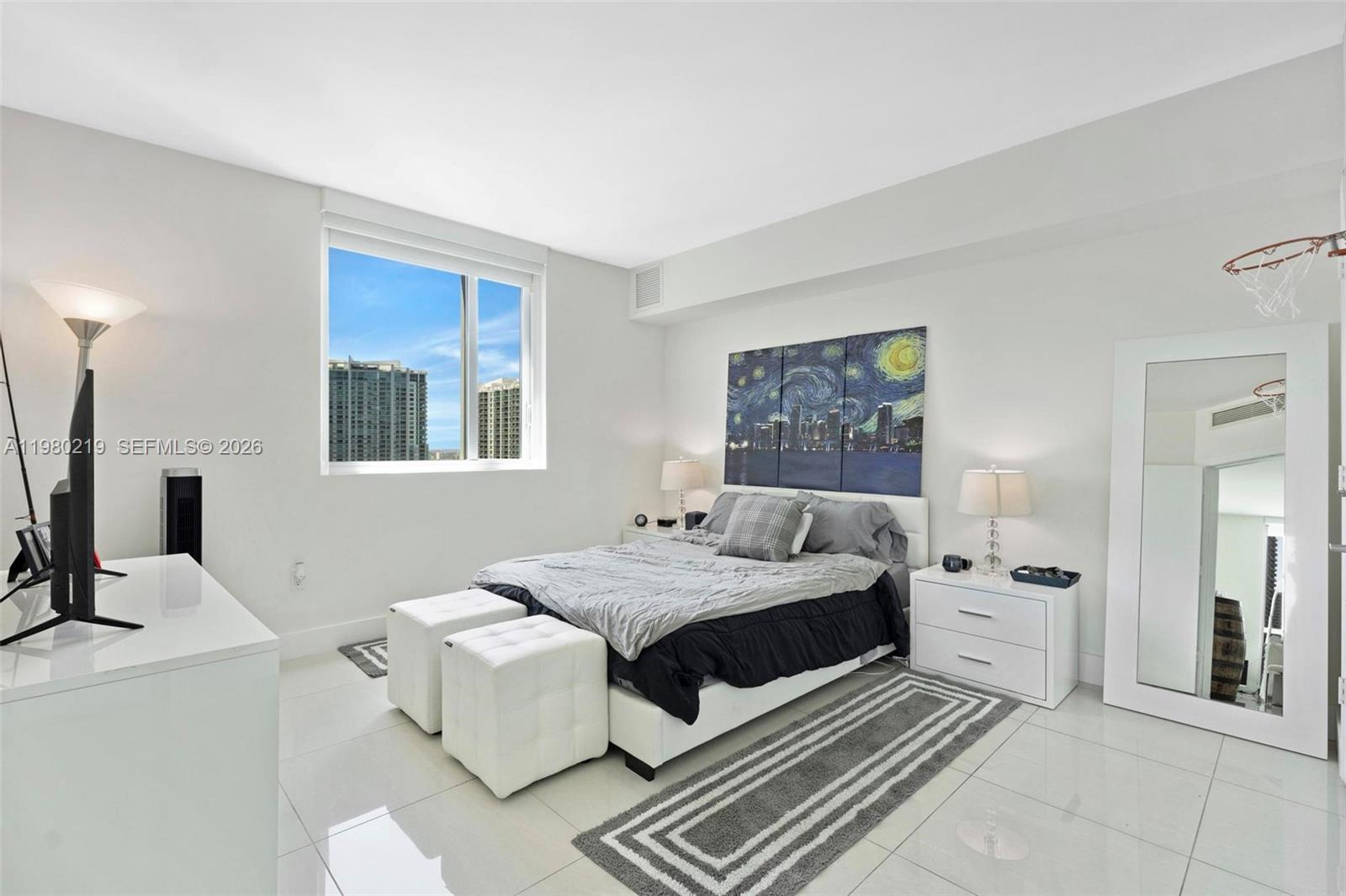 55 Southeast 6th Street, Unit 3102 Miami, FL 33131 - Photo 9 of 22