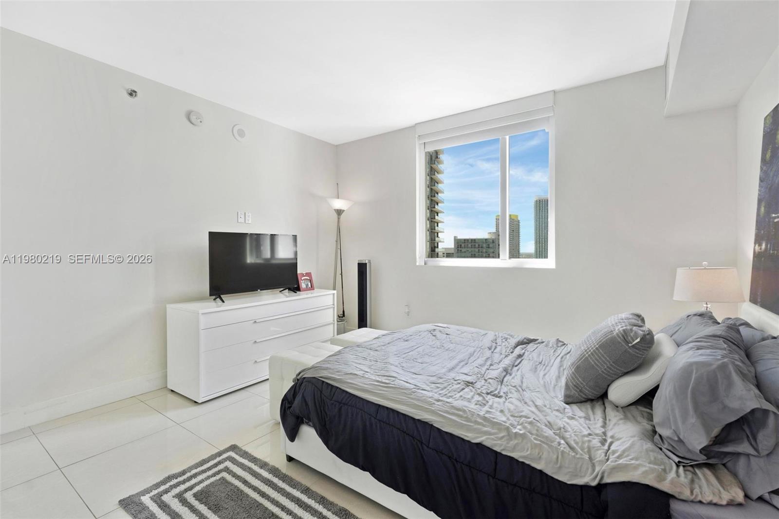 55 Southeast 6th Street, Unit 3102 Miami, FL 33131 - Photo 10 of 22