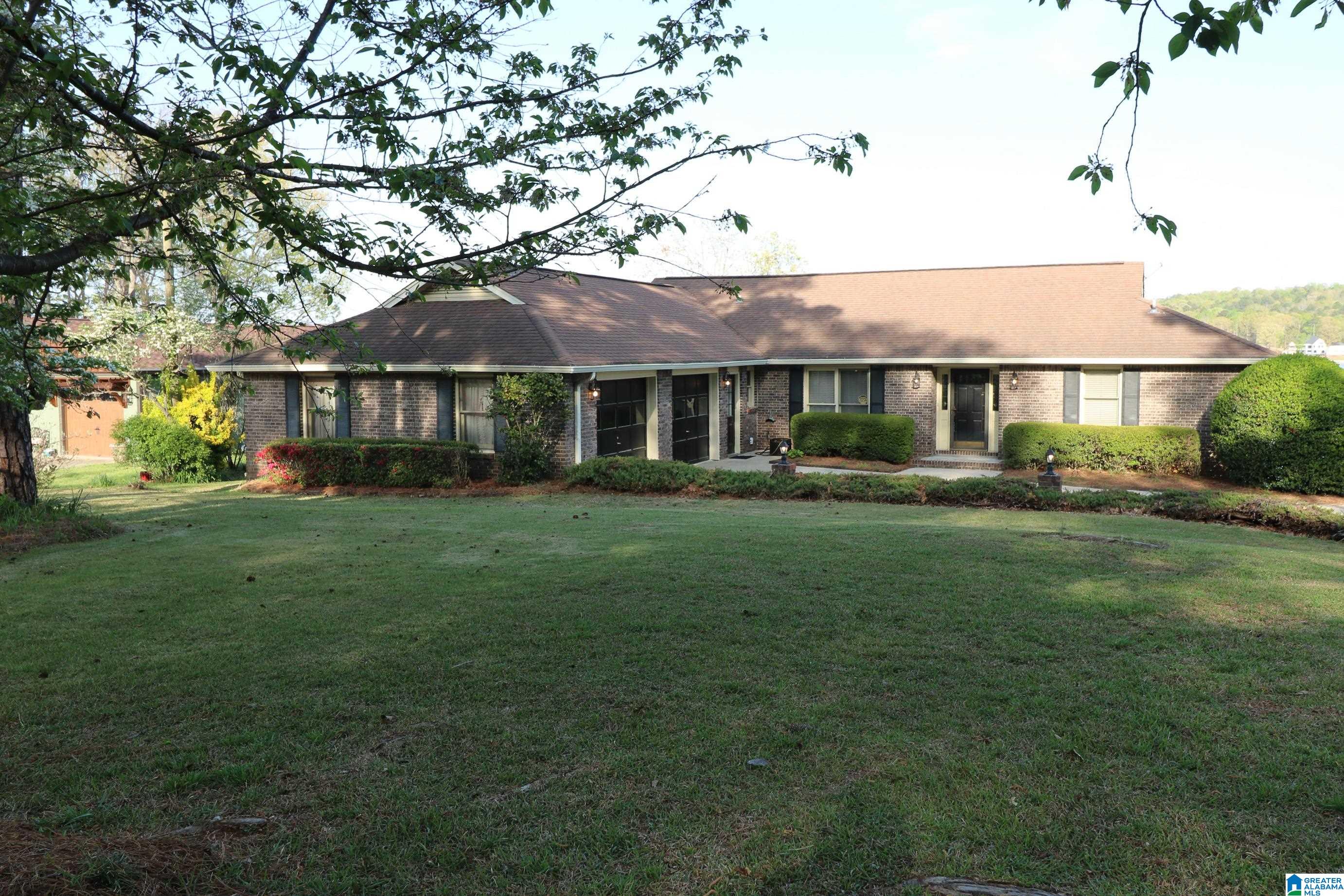 86 Warren L Harris Circle Vincent, AL 35178 - Photo 1 of 68