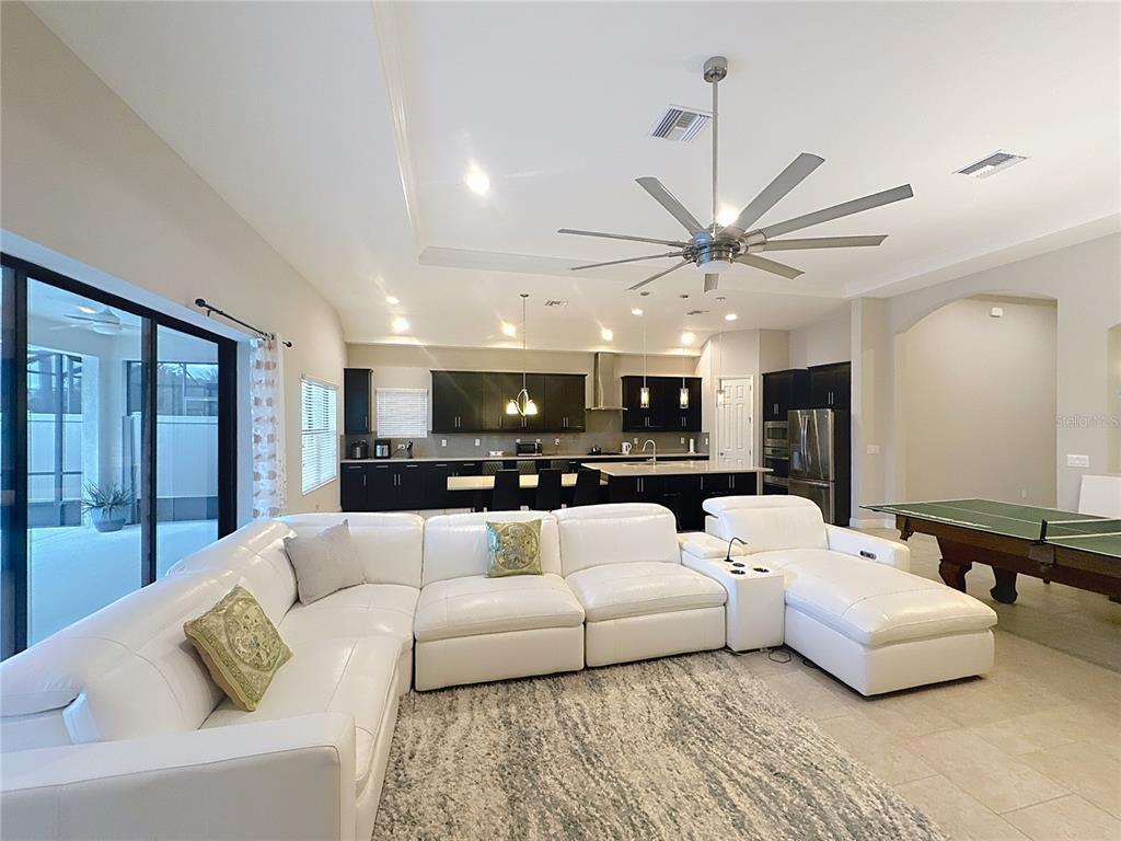 1028 Coretto Avenue Brandon, FL 33511 - Photo 6 of 28