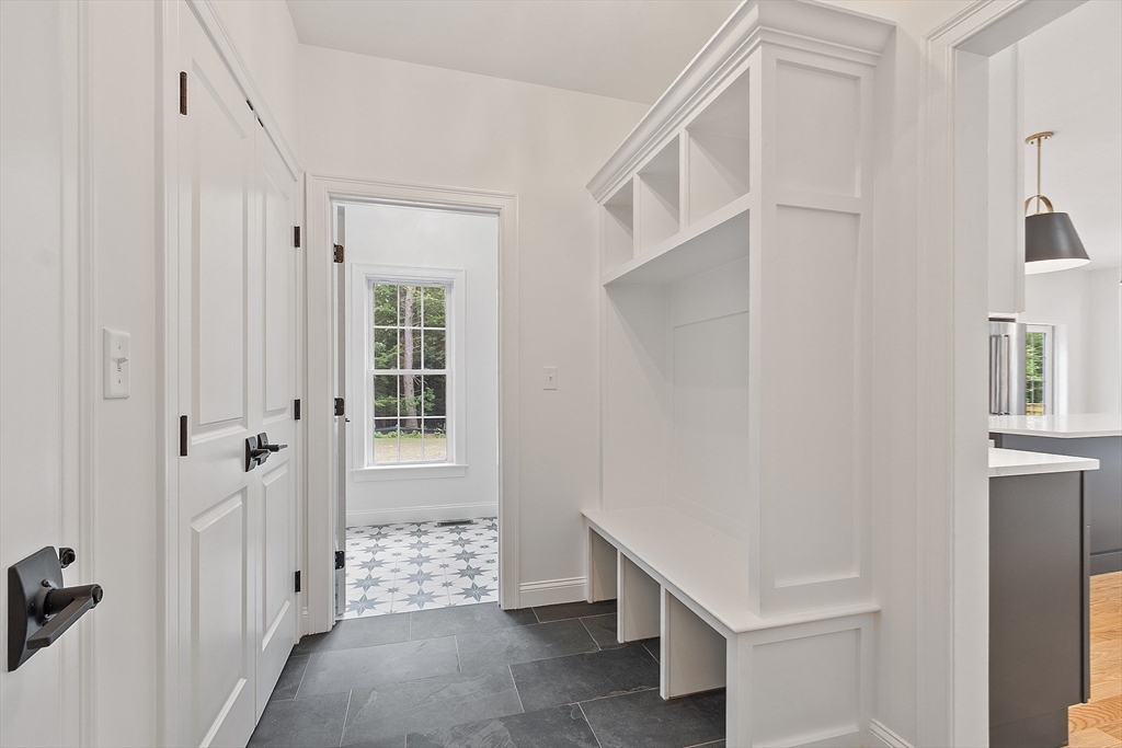 10 Robinson Road Pepperell, MA 01463 - Photo 8 of 40 Gallery Image 8